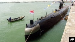 中国潜水艇(资料照片)