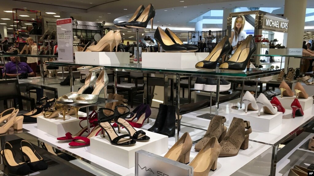 Giày mang nhãn hiệu Ivanka Trump bày bán ở cửa hàng Macy's