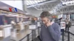 Pengamanan Bandara AS: Senator pun Diperiksa - Laporan Berita VOA 24 Februari 2012