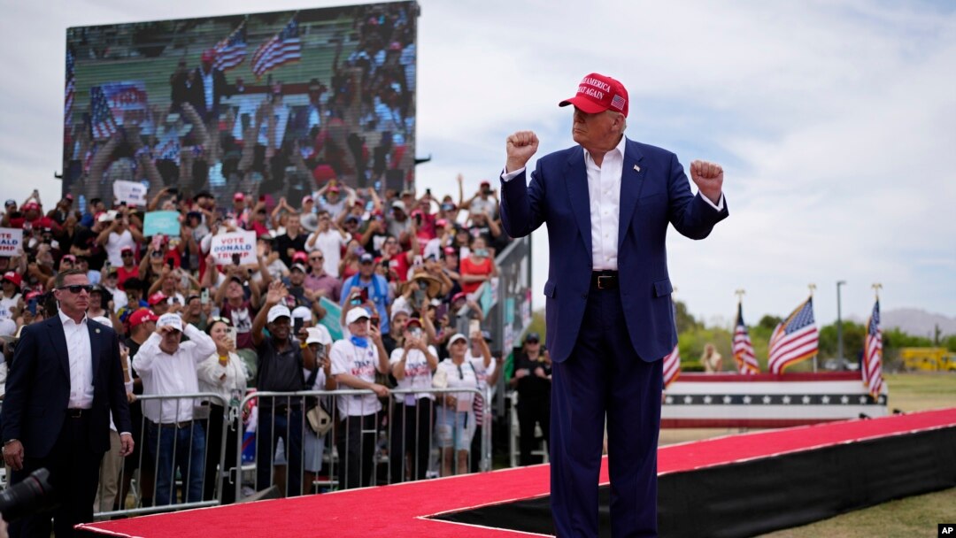 Predsednički kandidat Republikanske stranke Donald Tramp na mitingu u Las Vegasu, 9. jun 2024. (AP Photo/John Locher)