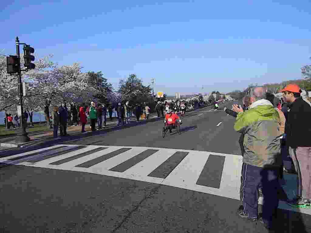 Corriendo las 10 millas del Festival de los Cerezos