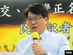 台灣民意基金會董事長游盈隆教授