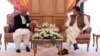 خلیلزاد بهبود روابط میان افغانستان و پاکستان را مهم خواند