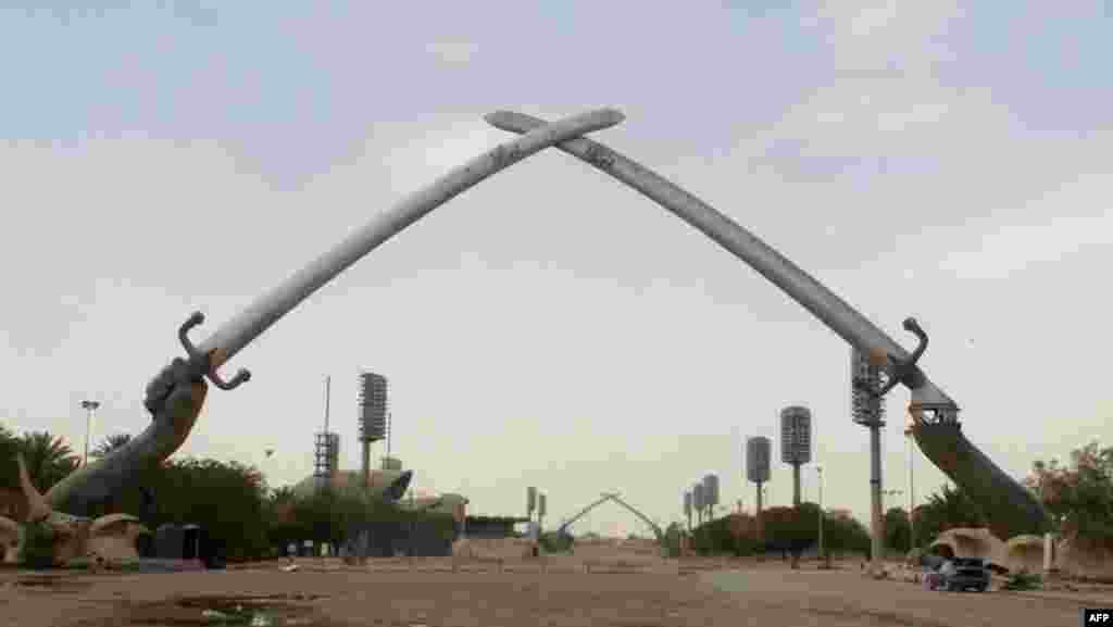 The Hands of Victory are missing the right hand, part of a government move to dismantle the Saddam-era monument.