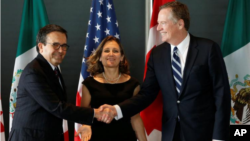 Representantes comerciales de México, Canadá y EEUU, durante tercera de negociaciones del TLCAN en Ottawa. Septiembre 27, 2017.