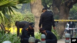 اواخر ژانویه یک انفجار در نزدیکی سفارت اسرائیل در دهلی نو در هند روی داد. 