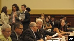 2일 인권청문회에 참석한 전문가들