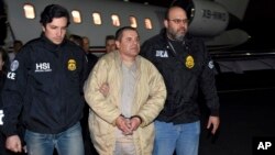 Joaquín "El Chapo" Guzmán enfrentará un proceso que podría ponerlo en la cárcel de por vida. La exclusión de la pena de muerte fue condición de México para extraditarlo.