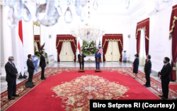 Presiden Jokowi dan PM Malaysia Muhyiddin dalam pernyataan pers bersama di Istana Merdeka, Jakarta, Jumat (5/2), mendesak ASEAN untuk bertindak atas Kudeta Myanmar (Foto: Courtesy/Biro Pers)