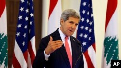 Le secrétaire d'Etat américain John Kerry au cours d'une conférence de presse à l'occasion d'un séjour à Beyrouth au Liban, le 4 juin 2014.