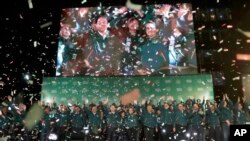 台湾当选总统赖清德与当选副总统萧美琴1月13日晚间在竞选总部与支持民众庆祝胜选