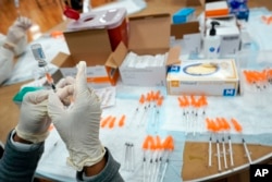 A vaccination clinic in the New York City borough of Staten Island in 2021. (AP Photo/Mary Altaffer, file)