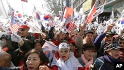 抗议罢免无效的朴槿惠支持者
