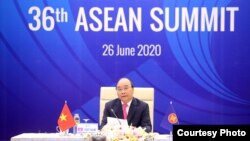 越南領導人2020年6月26日在東盟峰會上發言