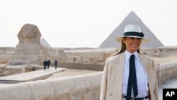 La primera dama Melania Trump concluye su viaje de cuatro días a Africa en el Cairo, Egipto. Noviembre 6, 2018. 