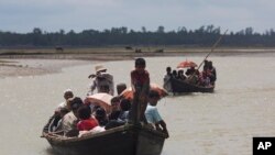 ရခိုင်ပဋိပက္ခကြောင့်ထွက်ပြေးနေသူများ 