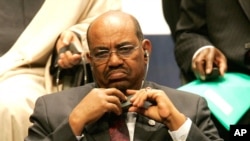 Omar Hassan Ahmed El Bechir, ex-président du Soudan, le 15 février 2007.