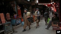 وزارت مالیۀ افغانستان می گوید که در سال ۱۳۹۳ خورشیدی درآمد ملی افغانستان ۳۵ درصد کاهش داشت