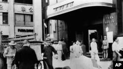 历史照片：被共产党军队占领的上海国际饭店。(1949年5月27日)