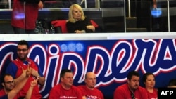 Shelly Sterling, wife of Los Angeles Clippers owner Donald Sterling, attends game 7 between the Clippers and the California Golden State Warriors in their NBA in Los Angeles, May 3, 2014. 