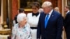 Trump se reúne con la reina Isabel II en Gran Bretaña