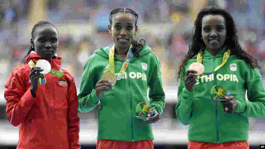 ኢትዮጵያዊቷ አልማዝ አያና የዓለምን ክብረወሰን የሰበረ ድል በሪዮ በ10ሽህ ሜትር አስመዘገበች!