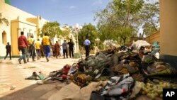 Photo de bombardement à la mosquée de Kano, 29 novembre 2014.