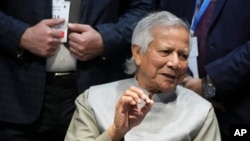 FILE - Muhammad Yunus, kepala pemerintahan sementara Bangladesh, saat menghadiri KTT Iklim PBB COP29 di Baku, Azerbaijan, Rabu, 13 November 2024. (Sergei Grits/AP)