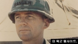 한국전쟁 당시 미 육군 중위로 참전한 랠프 퍼켓 주니어 미 육군 대령.