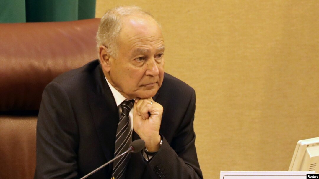 Sekretaris Jenderal Liga Arab, Ahmed Aboul Gheit, menghadiri pertemuan darurat menteri luar negeri Arab, membahas keputusan Trump mengakui Yerusalem sebagai Ibu Kota Israel, di Kairo, Mesir, 9 Desember 2017.