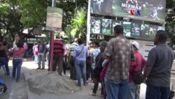 Gobierno venezolano obliga a bajar precio de productos