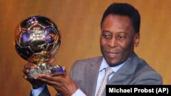 Pelé recebe o prémio Honorário da FIFA na Gala Bola de Ouro 2013, Zurique, Suíça. Jan 13, 2014