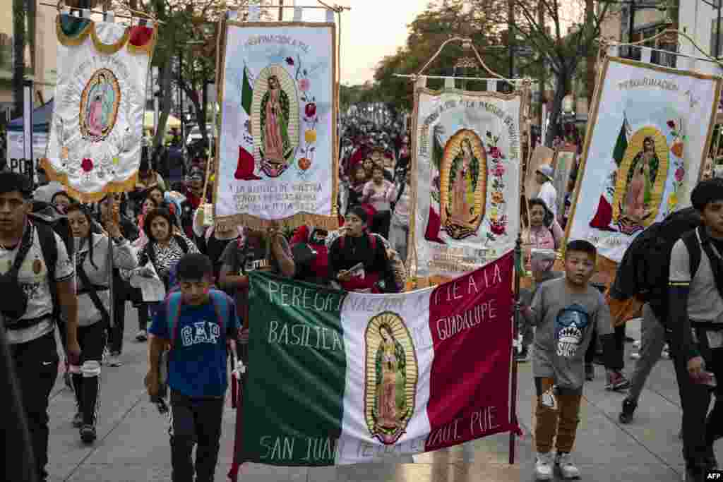 Días antes de la celebración, la Iglesia Católica de México hizo un llamado&nbsp; a los grupos del crimen organizado a declarar una tregua en sus acciones violentas, que cada año dejan decenas de miles de muertos y desaparecidos.