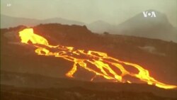 西班牙拉帕爾馬島火山繼續噴發熔岩