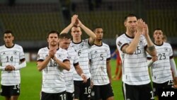 Les joueurs allemands célèbrent leur qualification pour le Mondial Qatar 2022, Allemagne, le 11 octobre 2021. 