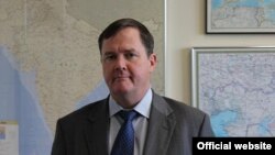 تۆماس میلیا جێگری یاریده‌ده‌ری وه‌زیری ده‌ره‌وه‌ی ئه‌مریکا