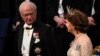 შვედეთის მეფე კარლ XVI გუსტავი და დედოფალი სილვია 2019 წლის ნობელის პრემიის გადაცემის საზეიმო გალაზე