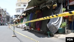 FILE - Phnom Penh's Old Market was closed during the government’s lockdown of the capital city and nearby Takhmao to stop the spread of Covid-19 in April 2021. (Kann Vicheika/VOA Khmer) 