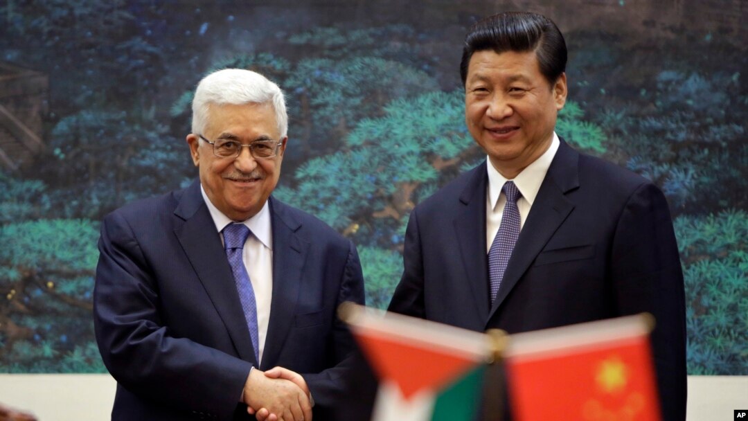 Palestinski predsednik Mahmud Abas sa kineskim predsednikom Ši Djinpingom. 
