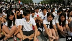 22일 홍콩 대학교 광장에서 학생들이 시위를 벌이고 있디. 수천명의 학생들이 수업을 거부하고 중국의 정책에 반대하는 집회를 열었다. 