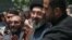 یک تصویر آرشیوی از مجتبی خامنه‌ای مربوط به خرداد ۹۸؛ از زمان معرفی او به عنوان رهبر جدید جمهوری اسلامی، هیچ تصویر یا فایل صوتی از او منتشر نشده و در هیچ جمعی حضور نداشته است.