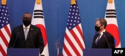 지난해 3월 한국을 방문한 토니 블링컨 미국 국무장관(오른쪽)과 로이드 오스틴 국방장관이 서울에서 기공동기자회견에 참석했다.