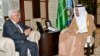 یکی از ملاقات های محمود عباس با ملک سلمان در شهر جده، عربستان سعودی