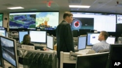 U.S. Department of Homeland Security analysts work at the National Cybersecurity & Communications Integration Center located just outside Washington in Arlington, Virginia, September 2010. (file photo)