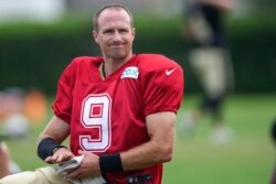 Pemain quarterback futbol Drew Brees dari tim New Orleans Saints saat latihan di Ochsner Sports Performance Center di Metairie, LA (David Grunfeld/The Advocate via AP, Pool)