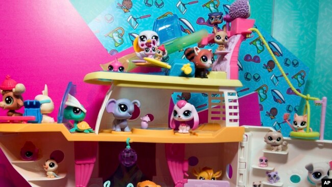 美国国际玩具展览会上孩之宝公司的玩具。