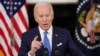 Presiden AS Joe Biden berbicara mengenai upaya yang akan dilakukan oleh pemerintahannya dalam menangani varian baru Omicron dalam konferensi pers di Gedung Putih, Washington, pada 21 Desember 2021. (Foto: Reuters/Kevin Lamarque)