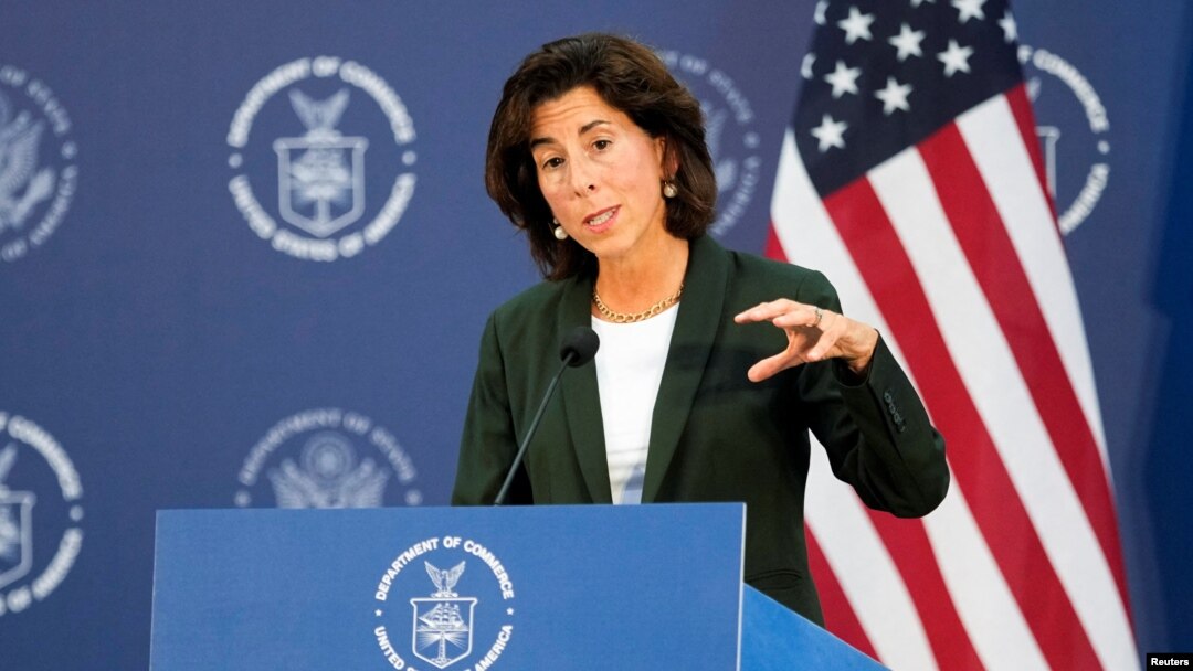 Menteri Perdagangan AS Gina Raimondo 