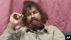 José Salvador Alvarenga llegó al atolón Ebon tras estar más de un año a la deriva en el Pacífico.