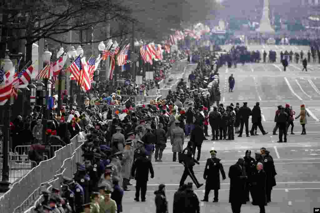 Security lines Pennsylvania Avenue in Washington, D.C, prior to the start of the 57th Presidential Inaugural Parade.